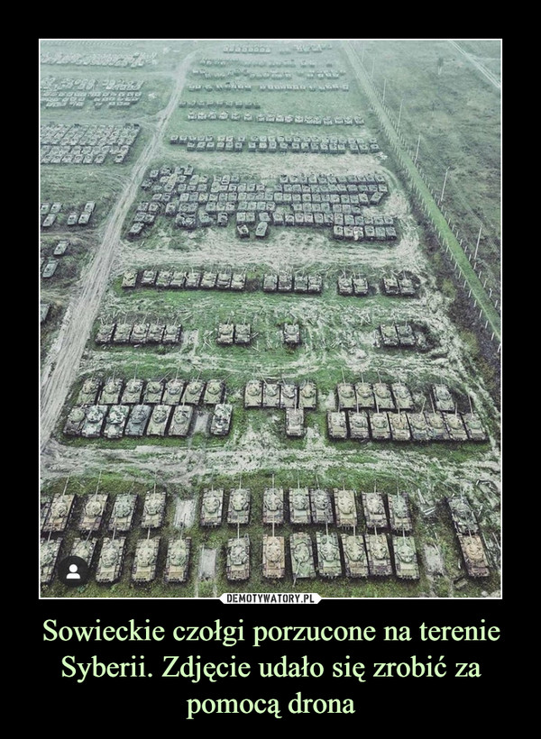 Sowieckie czołgi porzucone na terenie Syberii. Zdjęcie udało się zrobić za pomocą drona –  