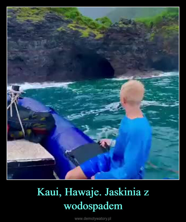 Kaui, Hawaje. Jaskinia z wodospadem –  