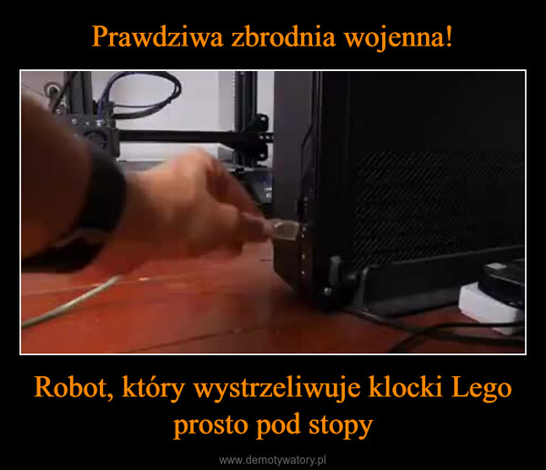 Robot, który wystrzeliwuje klocki Lego prosto pod stopy –  